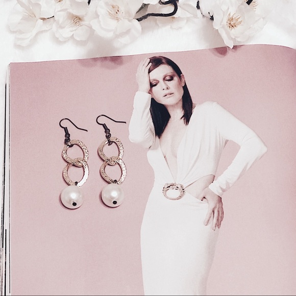 ๐Elegant Golden Dangle Links Pearl Drop Earrings - Picture 8 of 16